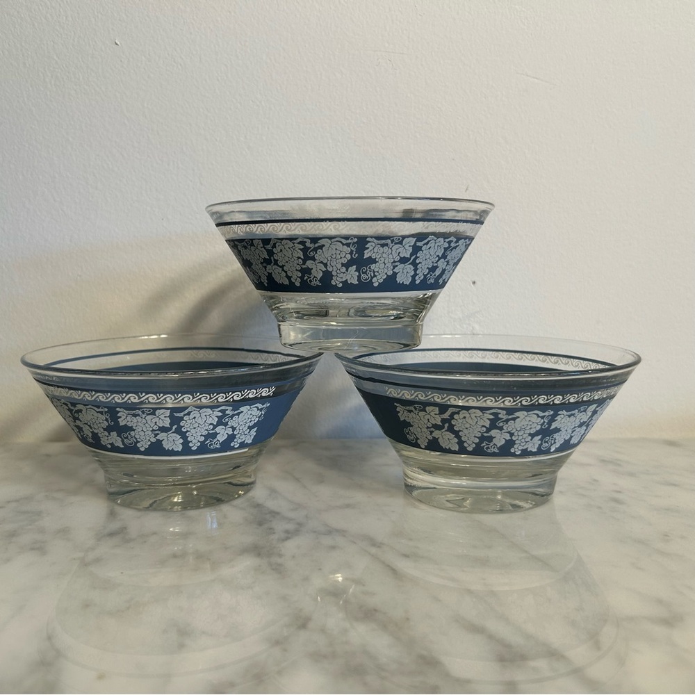 Vintage Hazel Atlas Blue and White Grape Glass Dessert Fruit Bowls Set =3